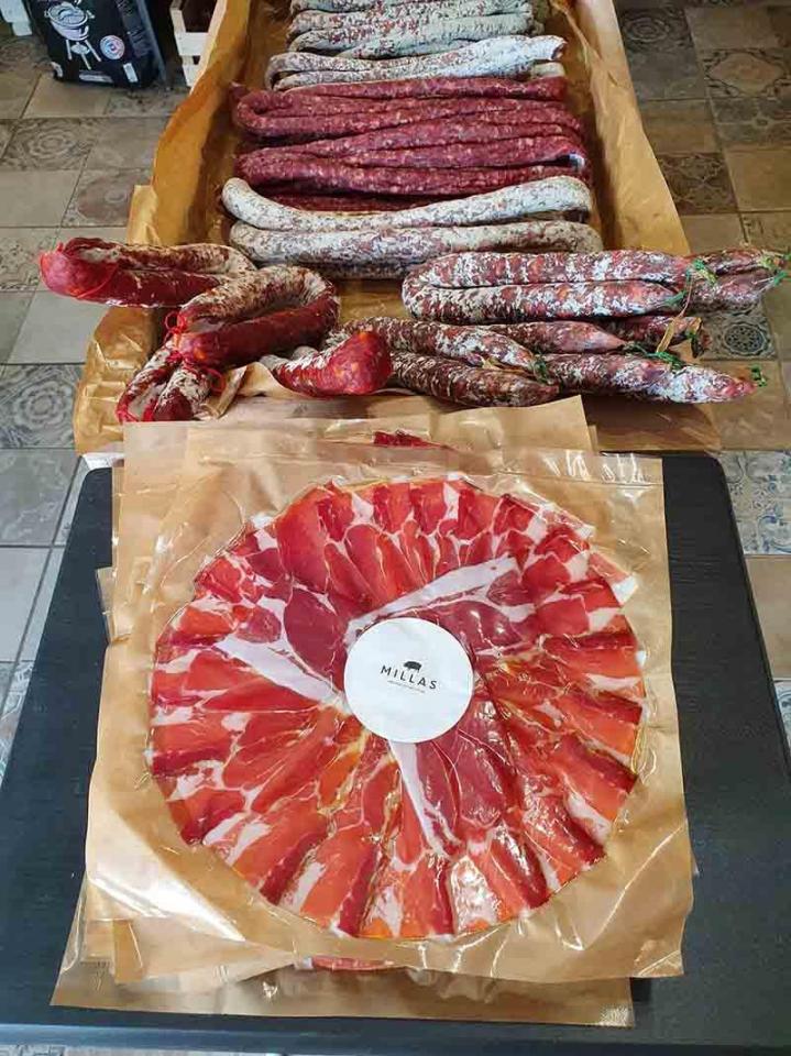 Vente de viande et de charcuterie locales Villenouvelle